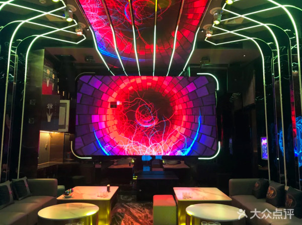 珠海KTV｜珠海8大唱K/打卡派對房推介！拱北口岸步行直達 人均唱足7小時！ 