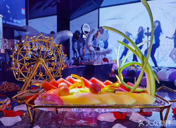 珠海KTV｜珠海8大唱K/打卡派對房推介！拱北口岸步行直達 人均唱足7小時！ 