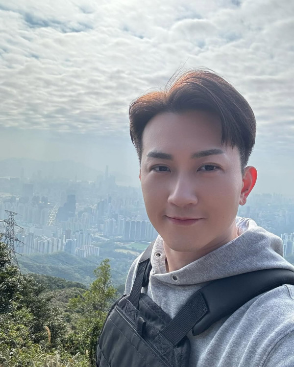 愛回家「鐵面陳」求婚半年報喜低調榮升做爸爸 傳升呢「億萬駙馬」為囡囡豪搞百日宴