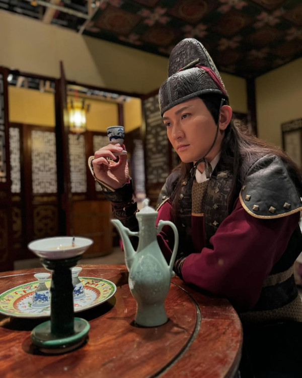 愛回家「鐵面陳」求婚半年報喜低調榮升做爸爸 傳升呢「億萬駙馬」為囡囡豪搞百日宴