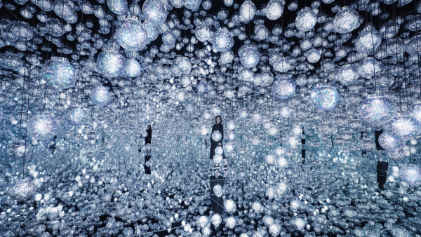 MORI Building DIGITAL ART MUSEUM: Epson teamLab Borderless(圖片來源:azabudai-hills.com) MORI Building DIGITAL ART MUSEUM: Epson teamLab Borderless(圖片來源:azabudai-hills.com)