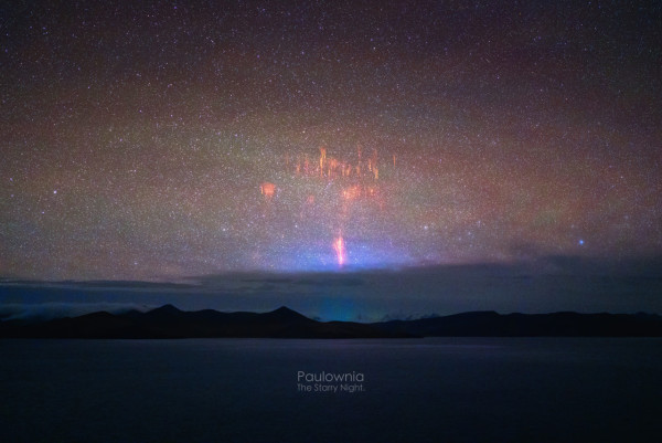 「紅色精靈」閃電超罕見捕獲!猶如幾百道煙花 僅存在不到三十分之一秒?