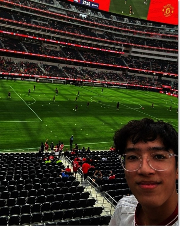 李克勤17歲大仔正面曝光！被指撞樣李治廷高大有型！擁有超強學歷背景獲紐約名校率先取錄