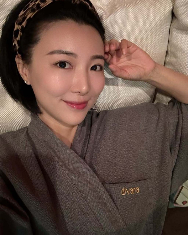 前港姐季軍因1事形象插水 神隱10年轉行做KOL！自嘲「失業女演員」獨力推過200斤貨來港擺攤