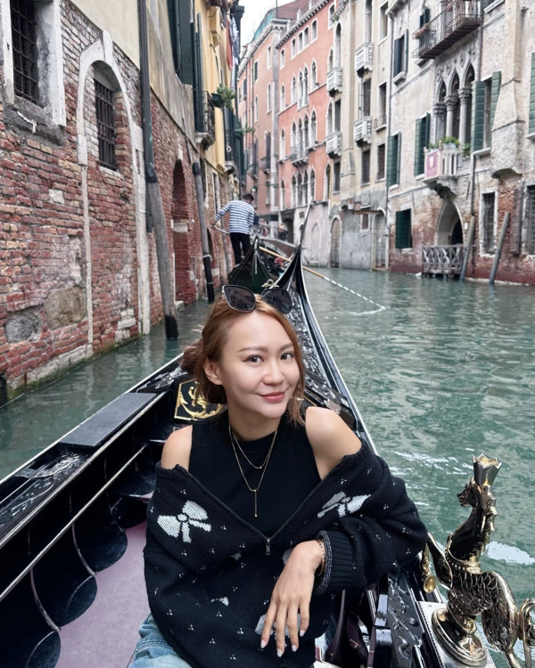 前TVB主播麥詩敏蜜遊意大利因做錯一件事 8個月後收天價牛肉乾：等於香港兩張罰單！
