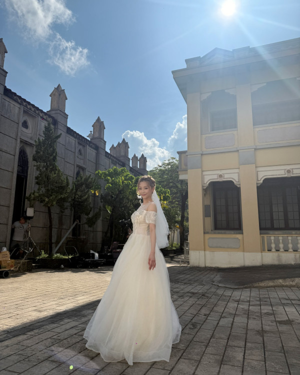《愛回家》小花無預警晒婚紗照閃婚封盤？IG宣布苦等8年終有名份：「我很戀愛腦」 