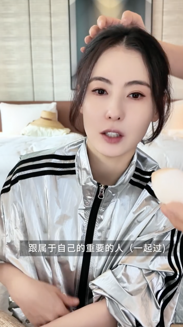 張柏芝45歲生日收名牌「禮物山」畫面極震撼！17歲大仔貼心準備驚喜 母子互動超Sweet