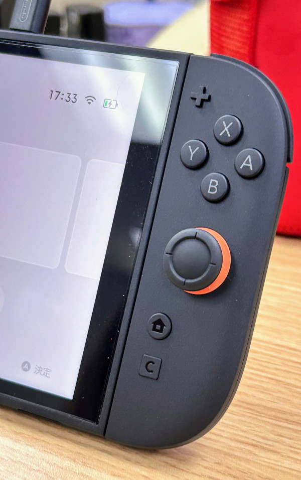 多圖！開箱Switch 2 新款磁吸式Joy-Con試玩 即睇打機畫質