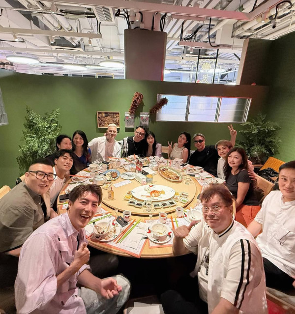 譚詠麟包枱豪請中年好聲音3全員食飯 獨欠「呢兩位」唔埋堆？曾有微言暗示不滿賽果