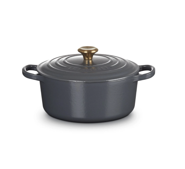 Signature Round Casserole/oven 特價 $1,690（原價：$3,380）