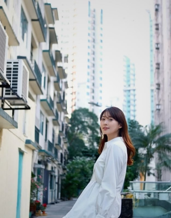 吳業坤日籍妻愛子帶父母貼地遊香港！餅印媽媽獲激讚超童顏似姐妹
