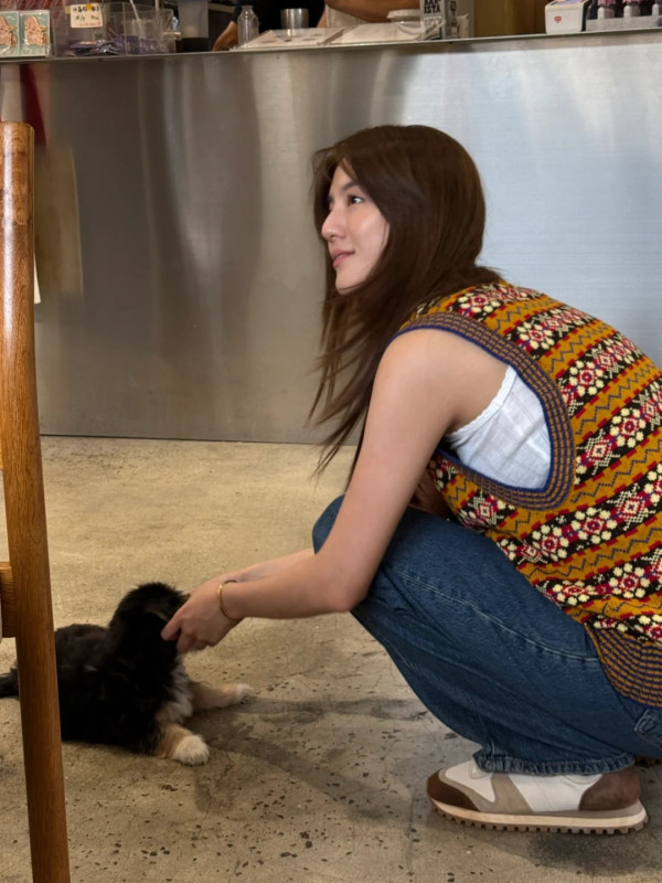 百億新抱吳千語印尼旅行泳裝上陣！曬超強馬甲線打破懷孕傳聞 