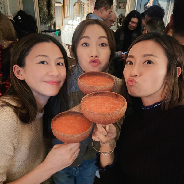 Cookies「餅碎」Gloria現身會計師講座分享女強人經歷！婚姻美滿事業有成靚樣保養得宜