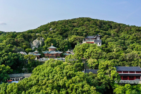 「百億新抱」吳千語現身求子聖地普陀山！婚後一年半常惹懷孕疑雲 