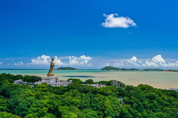 「百億新抱」吳千語現身求子聖地普陀山！婚後一年半常惹懷孕疑雲 