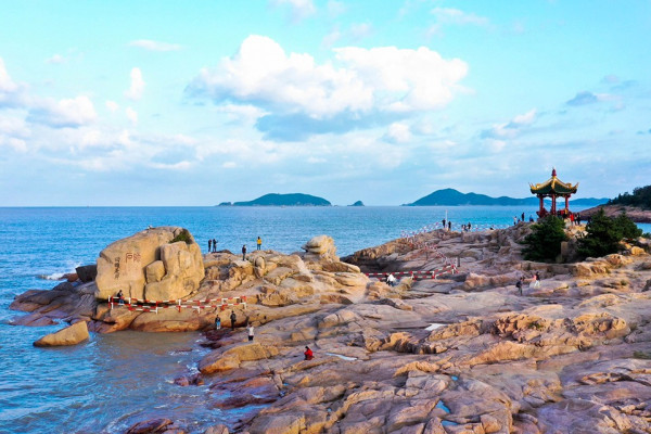 「百億新抱」吳千語現身求子聖地普陀山！婚後一年半常惹懷孕疑雲 