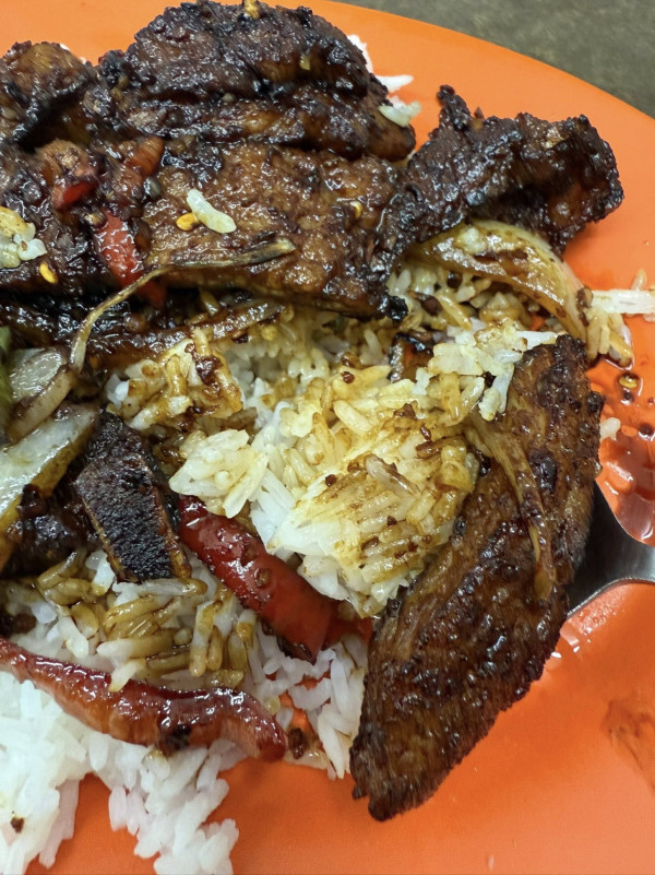 被封碟頭飯天花板！深水埗福榮茶餐廳6月底結業 網民揭1原因