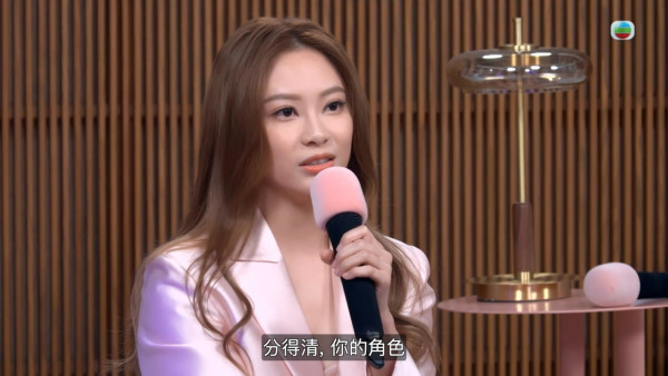女神配對計劃｜葉蒨文與愛回家拍檔互相暗戀告白 流露「沉船樣」展現雙向奔赴的愛情