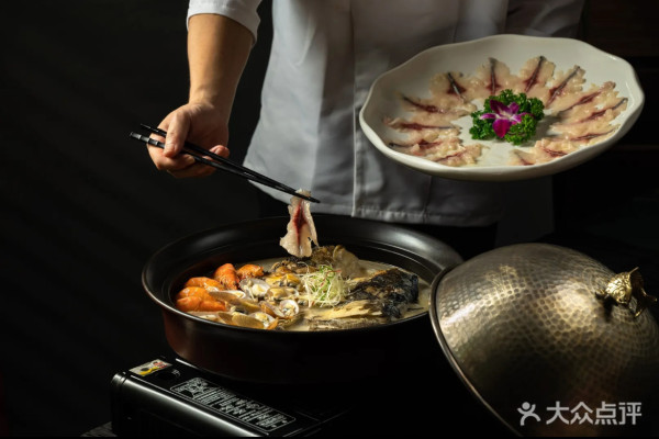 深圳國貿站美食推薦｜北上飲早茶老字號、大眾點評必吃榜餐廳　附地鐵出口 