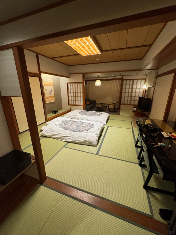 內地女住箱根酒店一入門口嚇到喊 呻夜晚唔敢瞓兼全身流汗：太恐怖了 