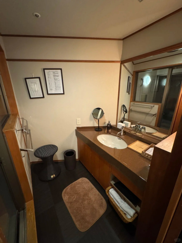 內地女住箱根酒店一入門口嚇到喊 呻夜晚唔敢瞓兼全身流汗：太恐怖了 