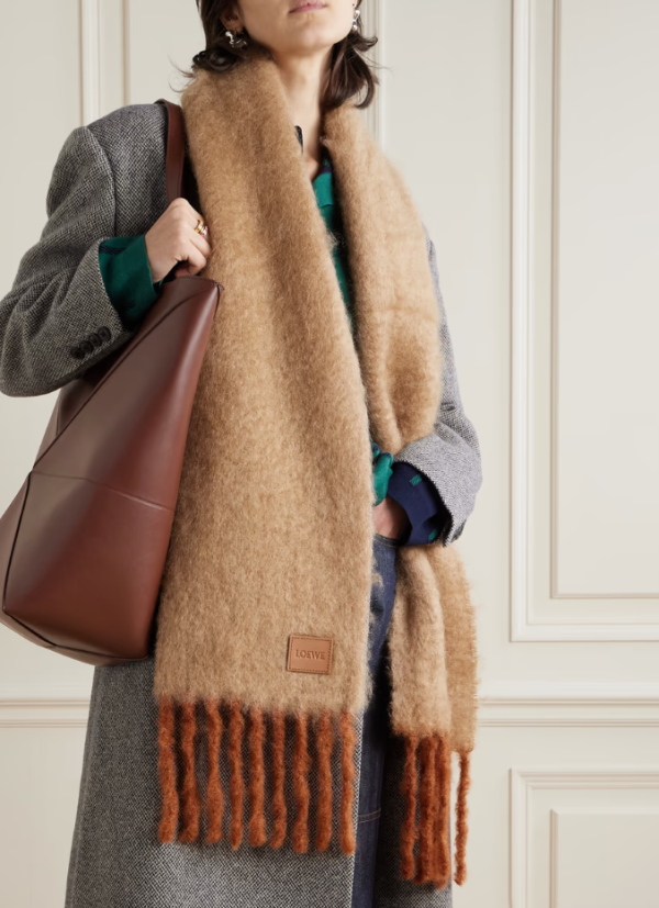 LOEWE罕有減至42折！精選17款折扣商品 LOEWE手袋/TEE/皮帶/聯乘On運動鞋