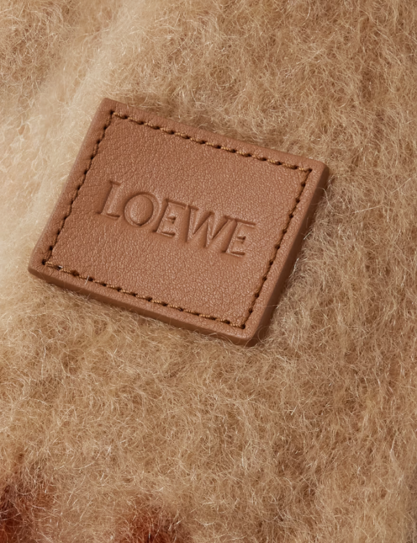 LOEWE罕有減至42折！精選17款折扣商品 LOEWE手袋/TEE/皮帶/聯乘On運動鞋