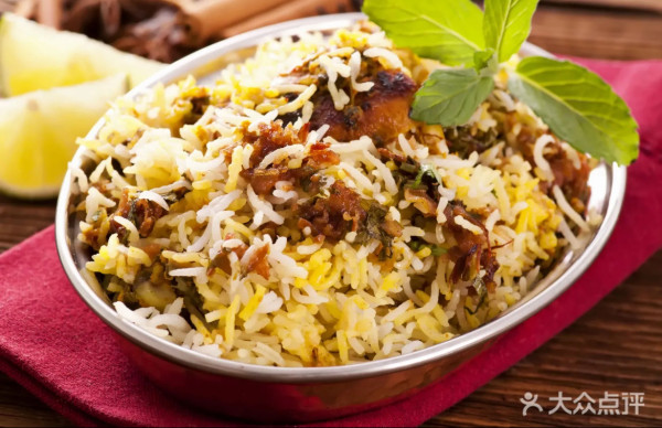 華強北商場（圖片來源：大眾點評@Bollywood宝莱坞·印度料理(华强北店)）