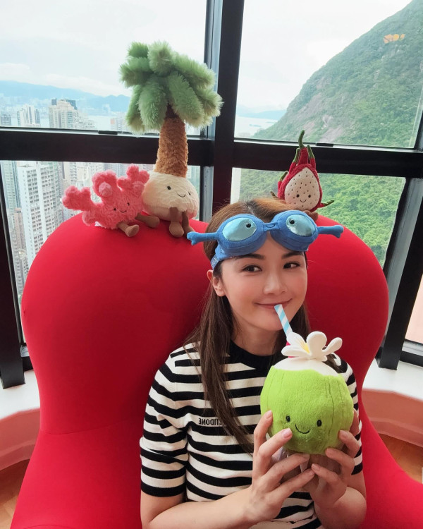 Jellycat咖啡杯手袋意外爆紅成歐遊「防盜神器」！網民法國實測1個隱藏設計成功防扒手 