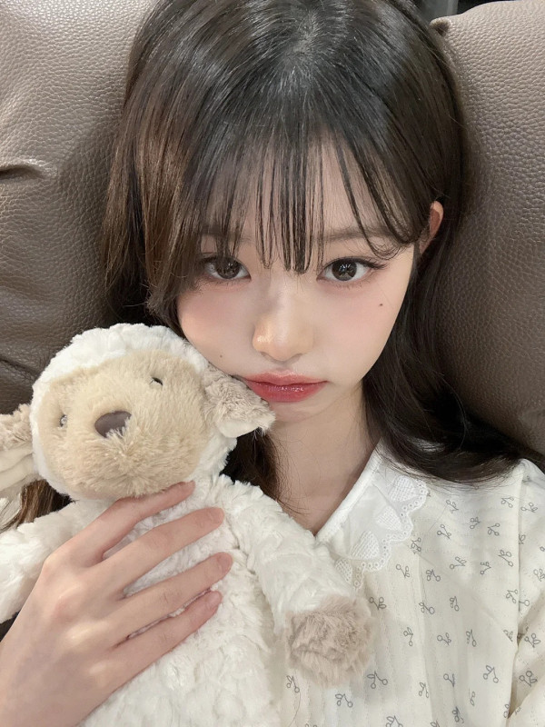 Jellycat咖啡杯手袋意外爆紅成歐遊「防盜神器」！網民法國實測1個隱藏設計成功防扒手 