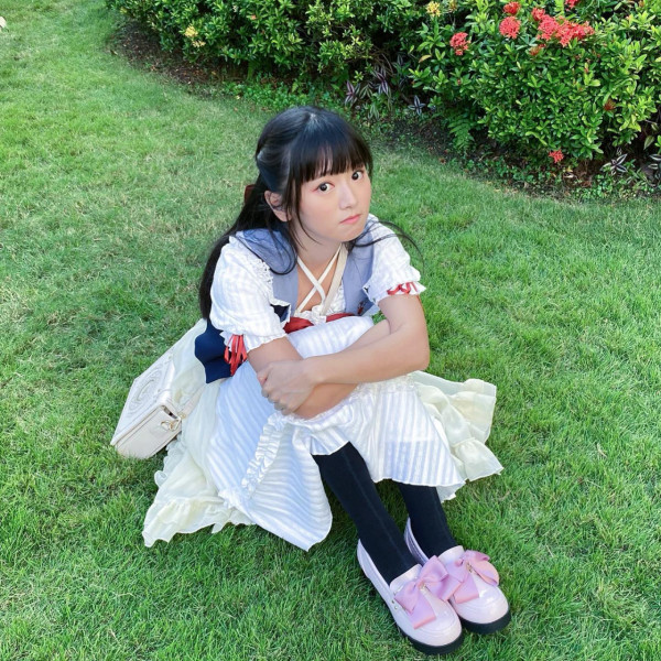 女神配對計劃｜29歲「最強童顏」羅毓儀Yuki是誰？ 去年分手圈外男友樂隊擔任吉他手