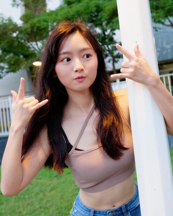 女神配對計劃｜29歲「最強童顏」羅毓儀Yuki是誰？ 去年分手圈外男友樂隊擔任吉他手