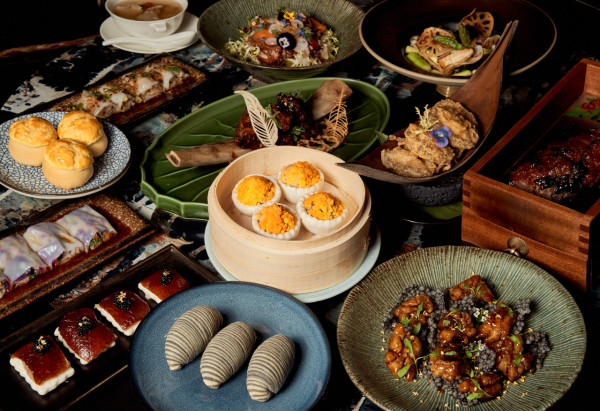 卅二公館全新升級版菜單登場 招牌魚子醬片皮鴨/蘋果木煙燻叉燒/桂花蜂蜜脆鱔球