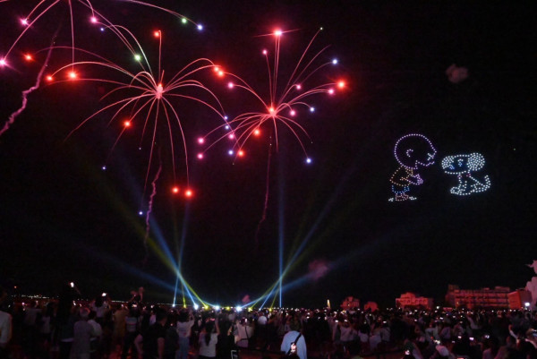 （圖片來源：Facebook@澎湖國際海上花火節）