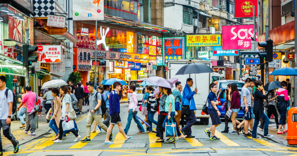港人7大社交特色曝光｜AA制/多線發展很普遍 內地人驚訝：叫全名都要避？
