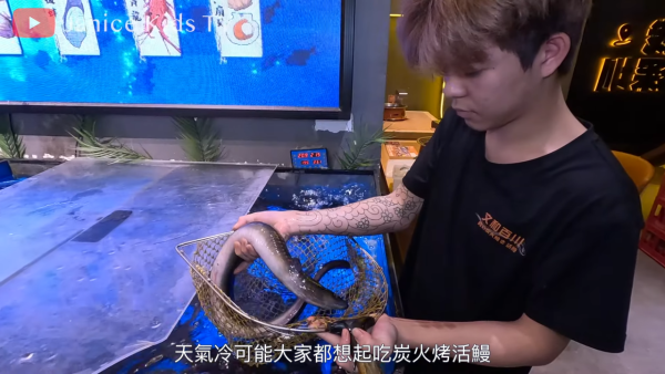 無論是餐廳經營還是食材品質監管，都全權交由他人負責。