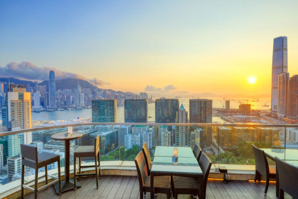 尖沙咀The ONE美食餐廳推介  半自助放題／創意點心／打卡維港夜景