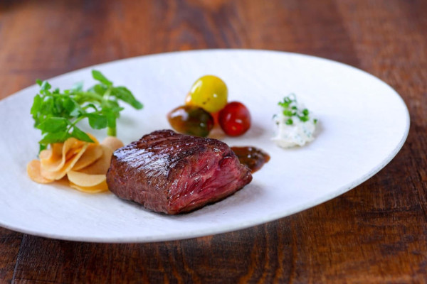 尖沙咀The ONE美食餐廳推介  半自助放題／創意點心／打卡維港夜景