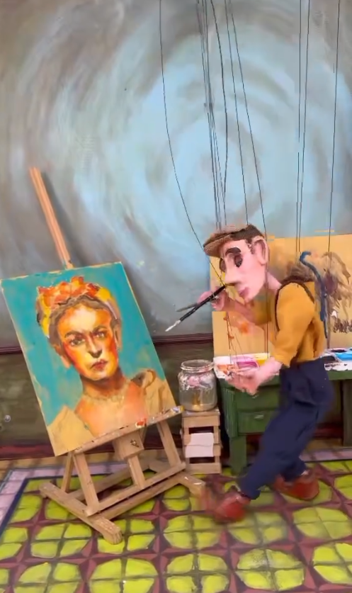 「小木偶畫家」神還原經典名畫！藝術家只靠幾根線控制邊跳舞邊畫畫 