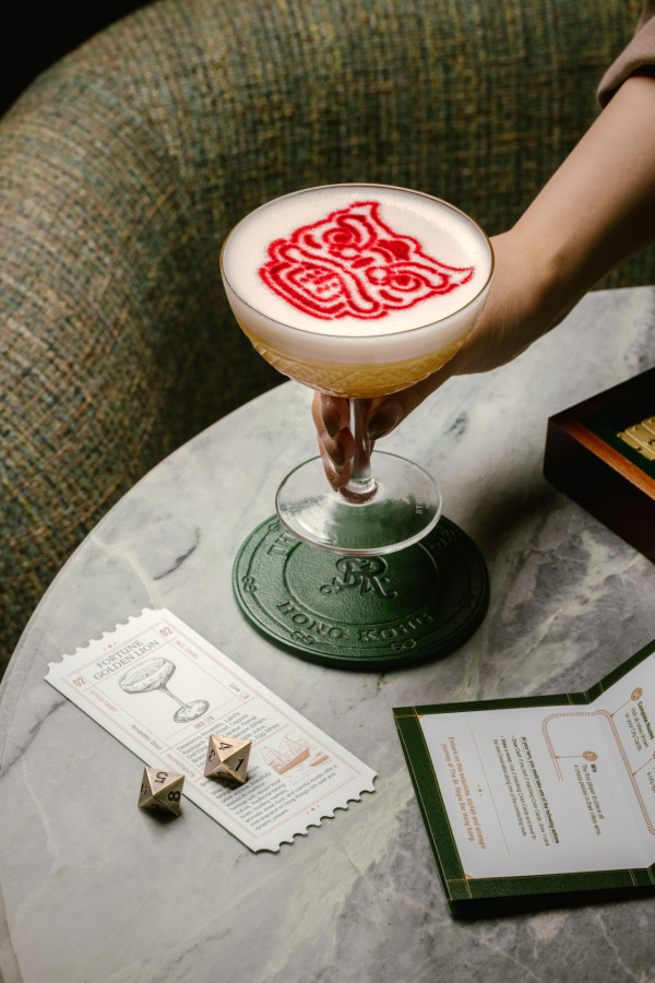 灣仔瑞吉酒店推出香港與紐約雙城主題雞尾酒   桂花烏龍／雪糕紅莓／紅豆糯米糍／鐵路任務桌遊