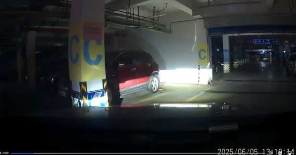 車cam直擊｜陰森停車場疑遇上吊事件 車主急急駛回地面 網民熱議：好明顯有人XX
