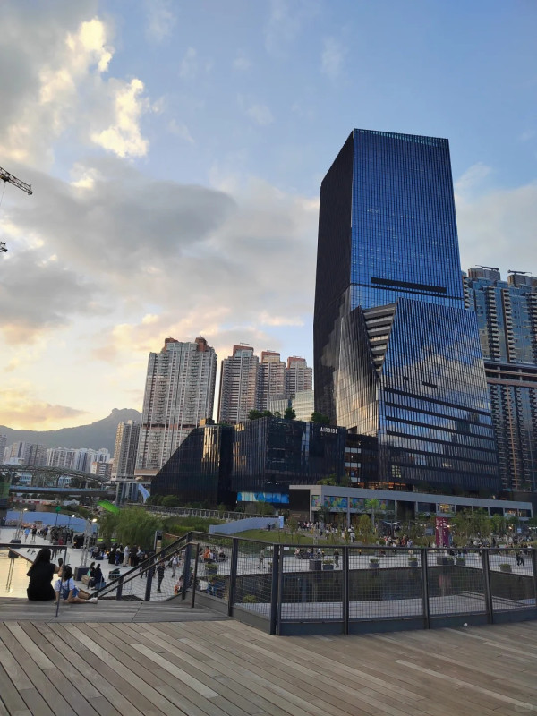 小紅書熱議香港最沒「港味」一地方 空間感寬敞/商場密集:以為自己在深圳