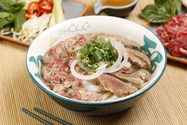 越南餐廳超抵食鮮嫩牛肉粉  復刻手切牛／秘製牛骨湯／自家製牛丸