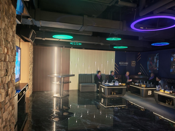 大富豪BBG｜霓虹燈下的黃金歲月 解構尖東大富豪夜總會的崛起與時代印記