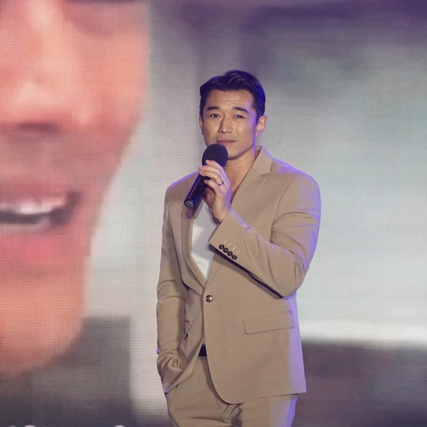 前香港先生北上搵食慘過留TVB ！自揭苦況被彈鐘消失：第一個鐘就斬你！