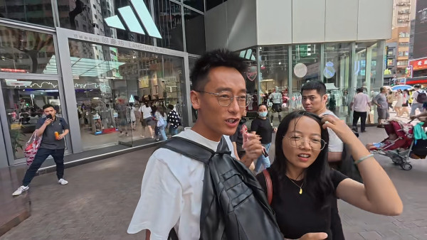 雲南夫婦初遊香港感受文化衝擊 1行為獲香港網民激讚：歡迎再來 