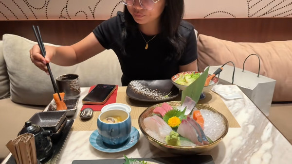 雲南夫婦初遊香港感受文化衝擊 1行為獲香港網民激讚：歡迎再來 