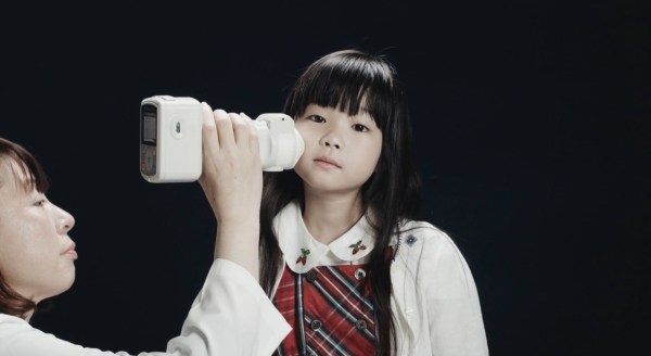 一盒蠟筆32種膚色教會小孩世界大同!日本資生堂用色彩打破種族偏見