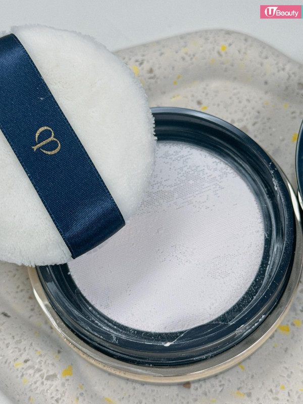 Clé de Peau Beauté 鑽光透亮蜜粉