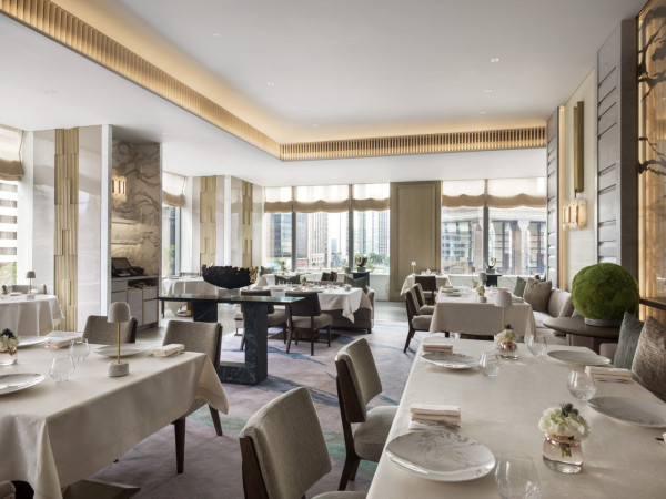 灣仔米芝蓮二星法國菜餐廳推出全新四道菜晚市套餐    北海道帝王蟹／海扇貝／甜品